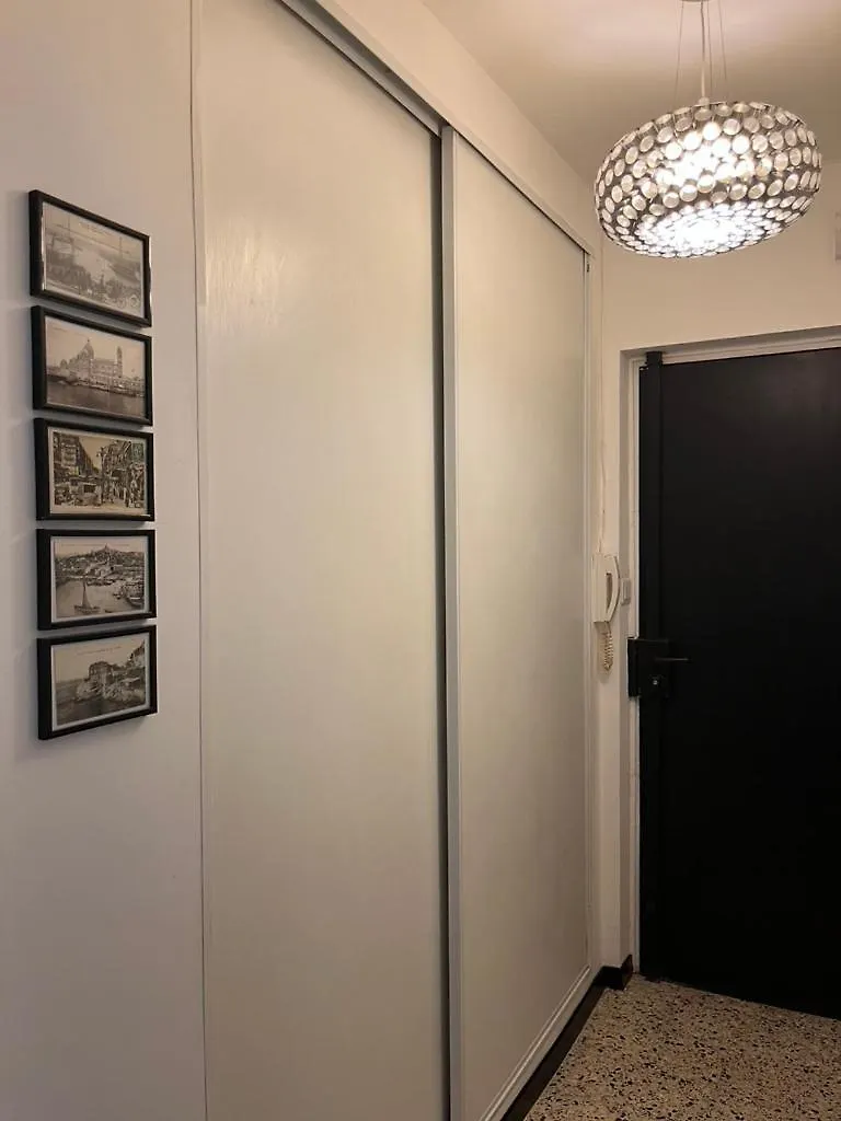 T2 Joliette Apartman Marseille